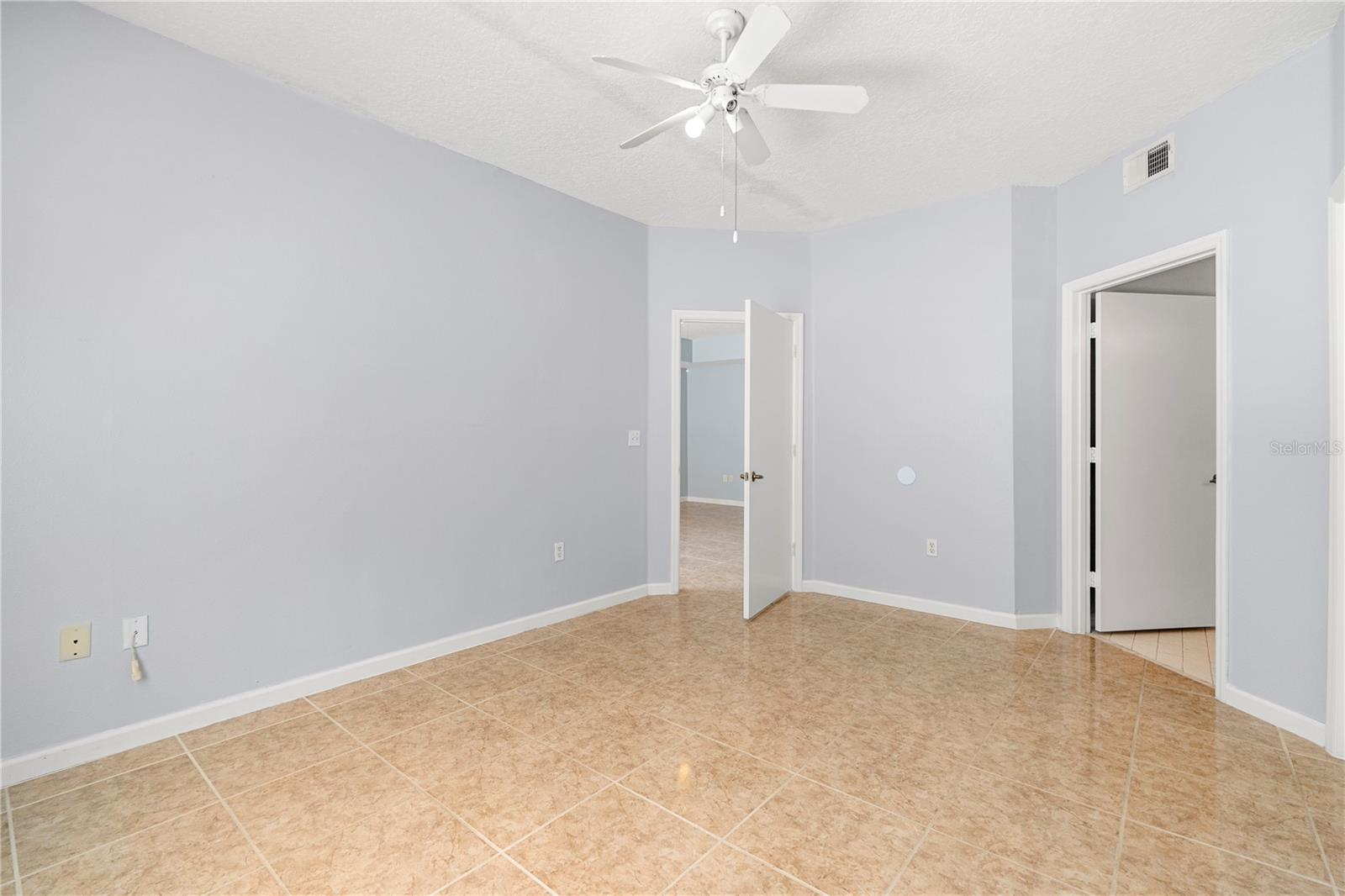 5572 METROWEST BLVD #110, ORLANDO, FL, 32811