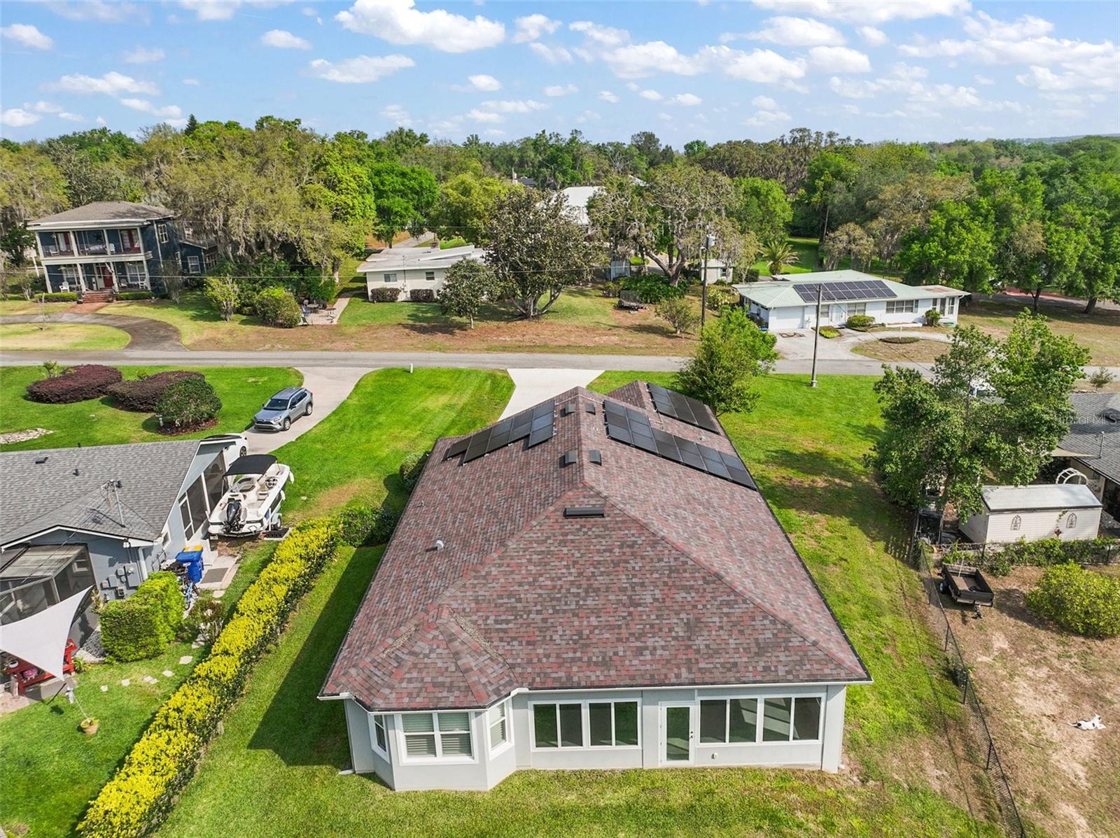 137 E PALMETTO AVE, HOWEY IN THE HILLS, FL, 34737