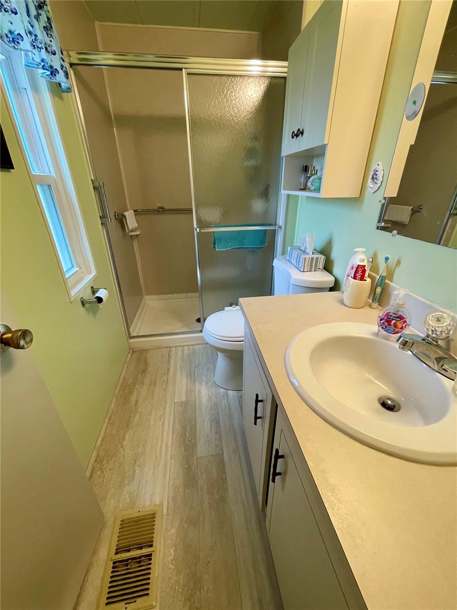 TB8368527 Property Photo