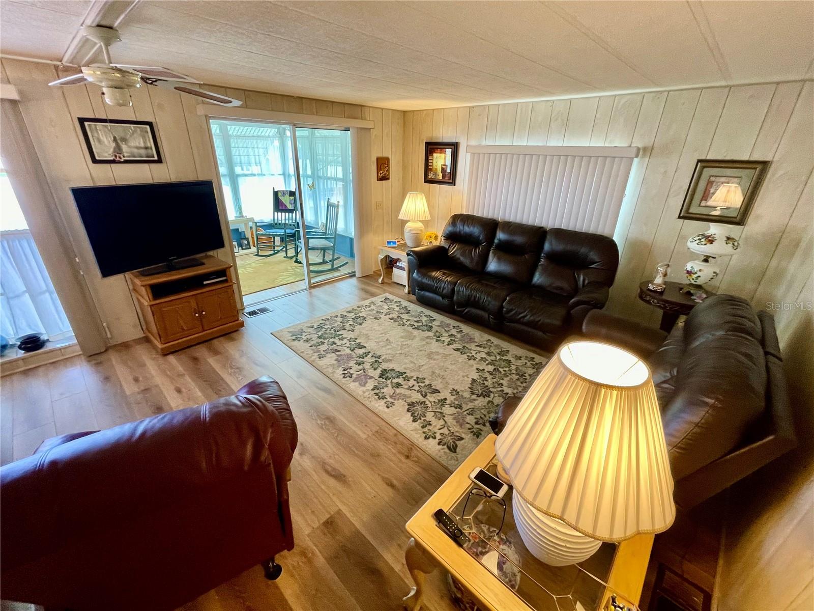 TB8368527 Property Photo