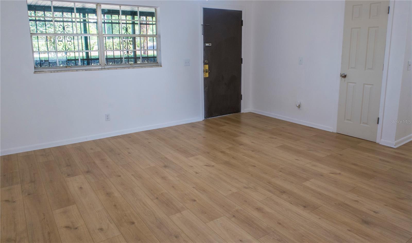 438 W KELLY PARK RD, APOPKA, FL, 32712