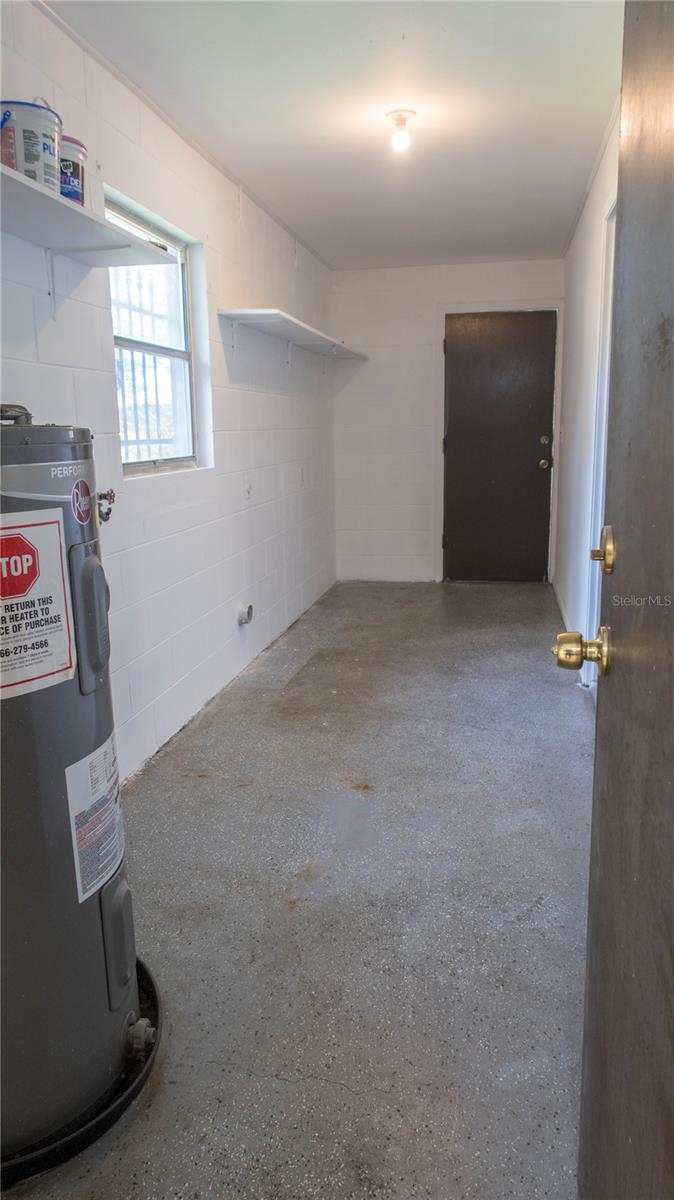 438 W KELLY PARK RD, APOPKA, FL, 32712