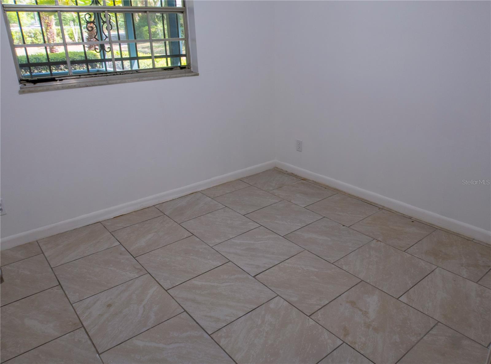 438 W KELLY PARK RD, APOPKA, FL, 32712