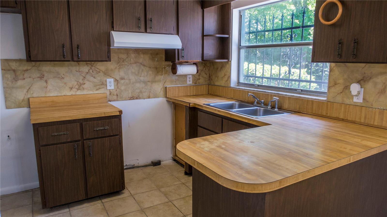 438 W KELLY PARK RD, APOPKA, FL, 32712