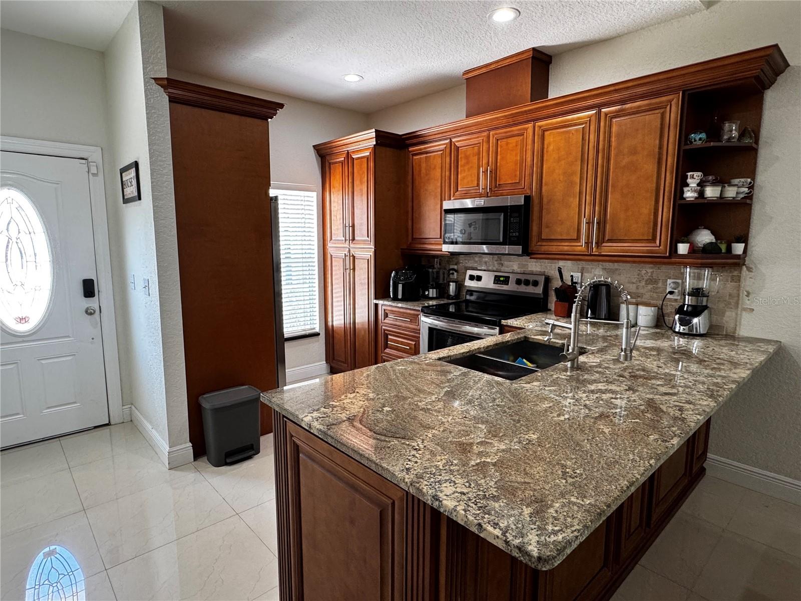 3037 LEROY ST W, TAMPA, FL, 33607