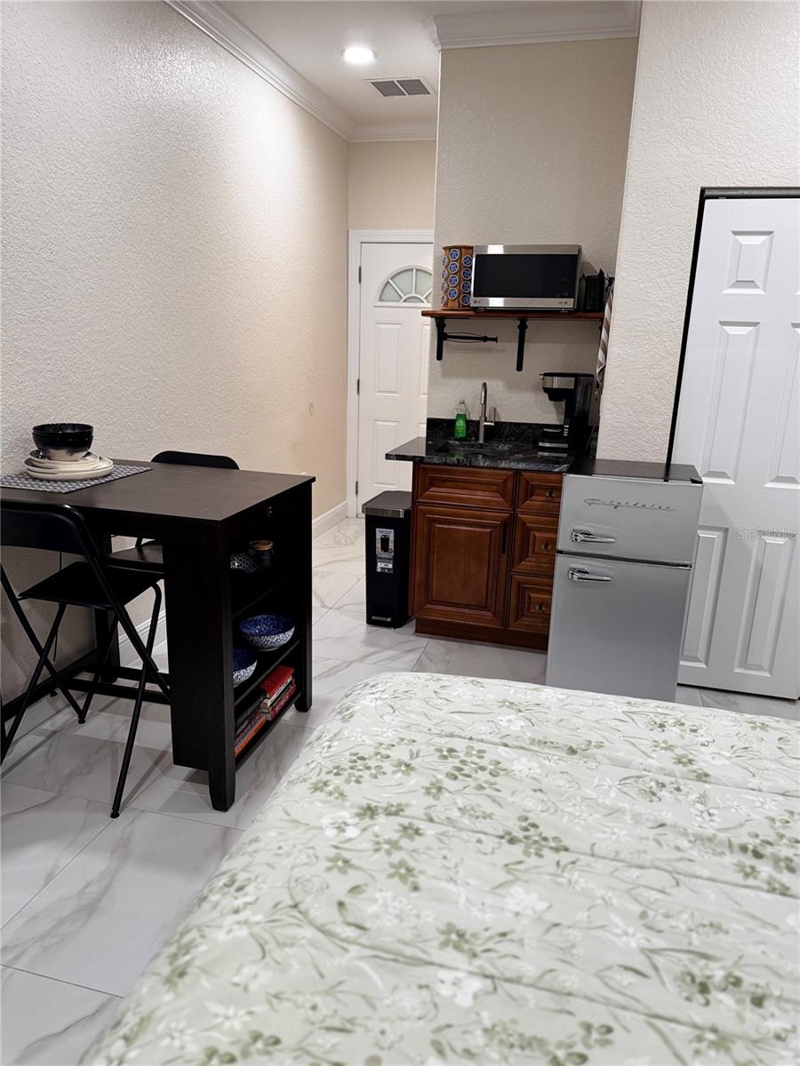 3037 LEROY ST W, TAMPA, FL, 33607