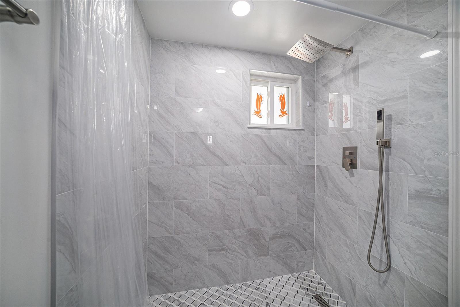 7136 ISLE DR, PORT RICHEY, FL, 34668