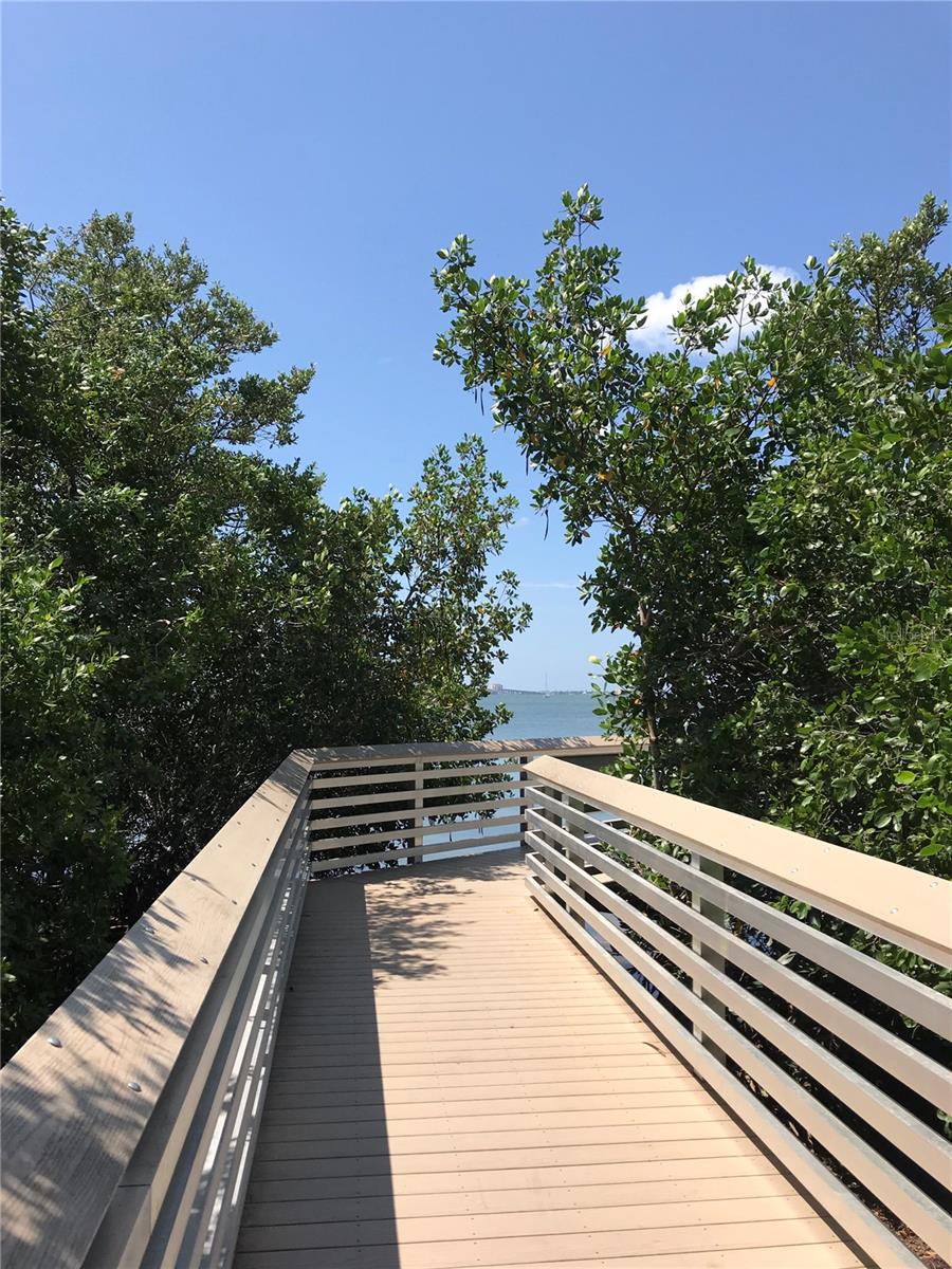 3901 30TH AVE S, ST PETERSBURG, FL, 33711