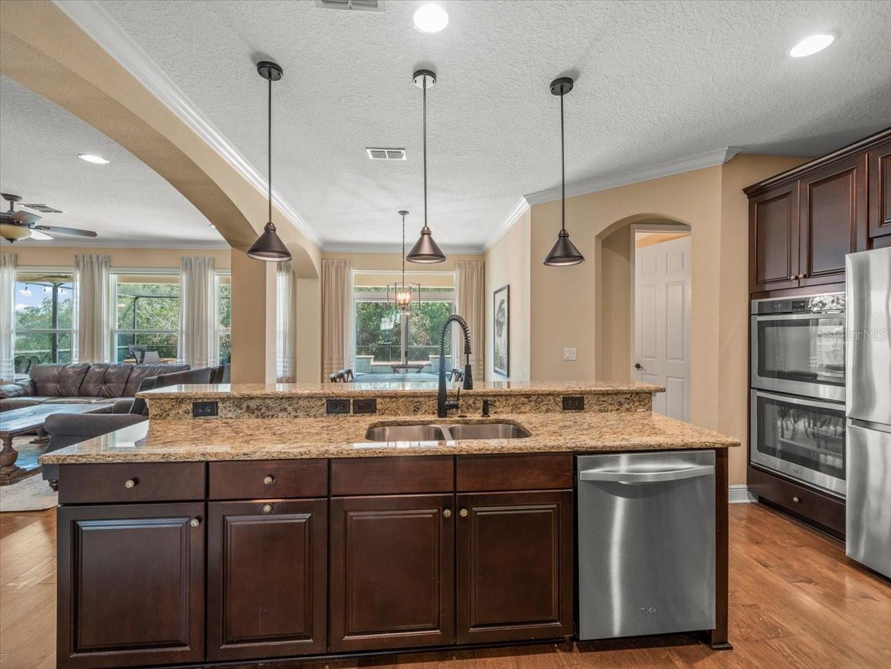 1804 BELLA CASA CT, TAMPA, FL, 33618
