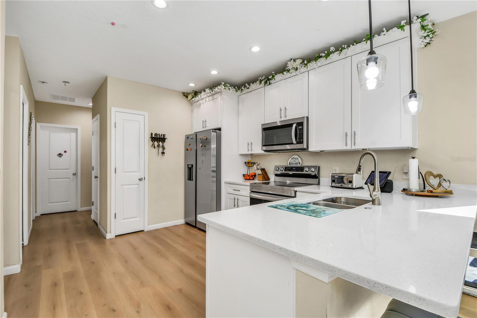 1913 BATES AVE, EUSTIS, FL, 32726