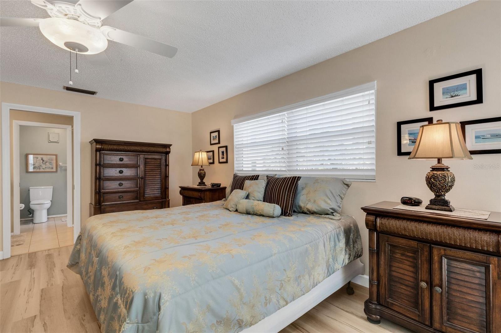 104 FERNWOOD CIR #104, SEMINOLE, FL, 33777