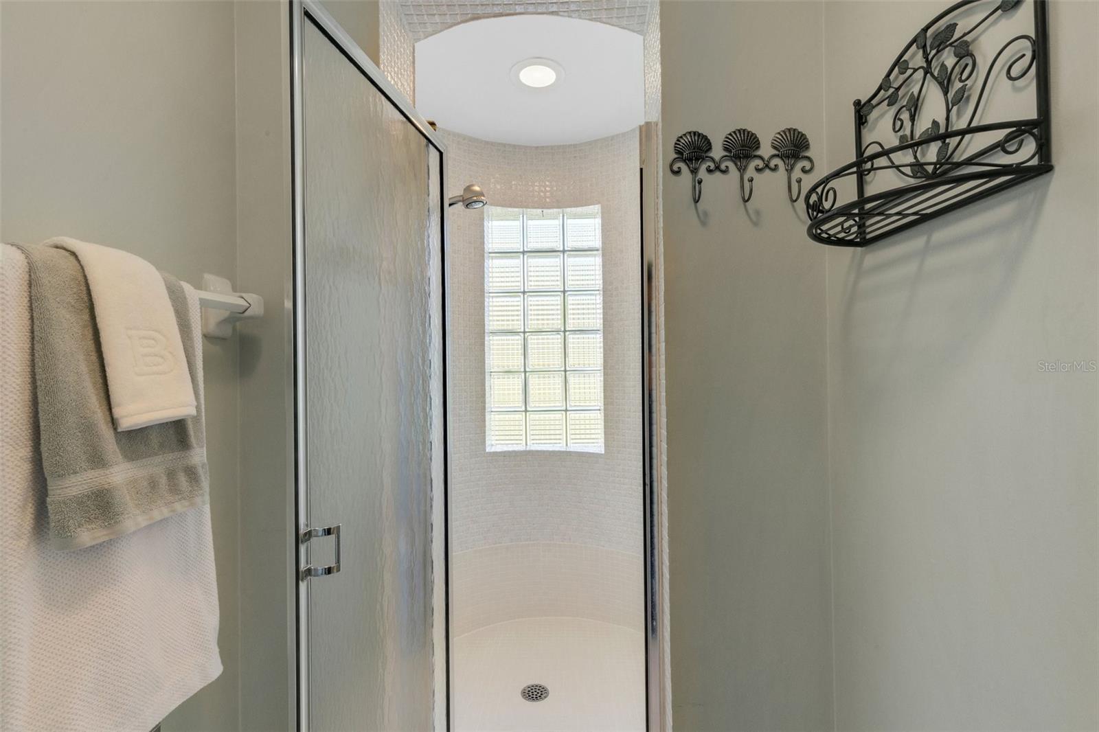 104 FERNWOOD CIR #104, SEMINOLE, FL, 33777