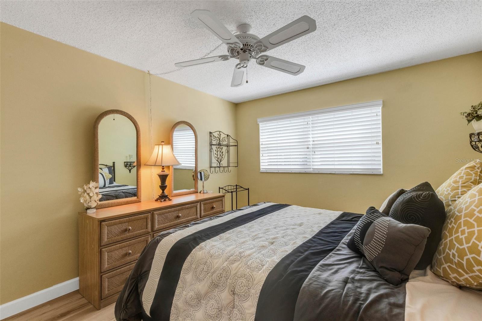 104 FERNWOOD CIR #104, SEMINOLE, FL, 33777