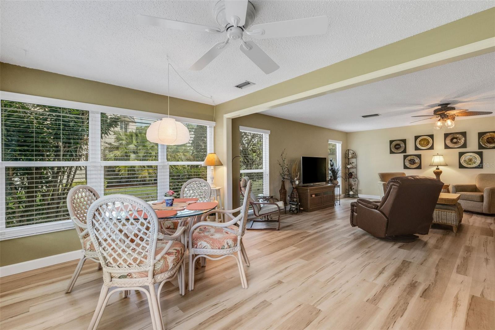104 FERNWOOD CIR #104, SEMINOLE, FL, 33777