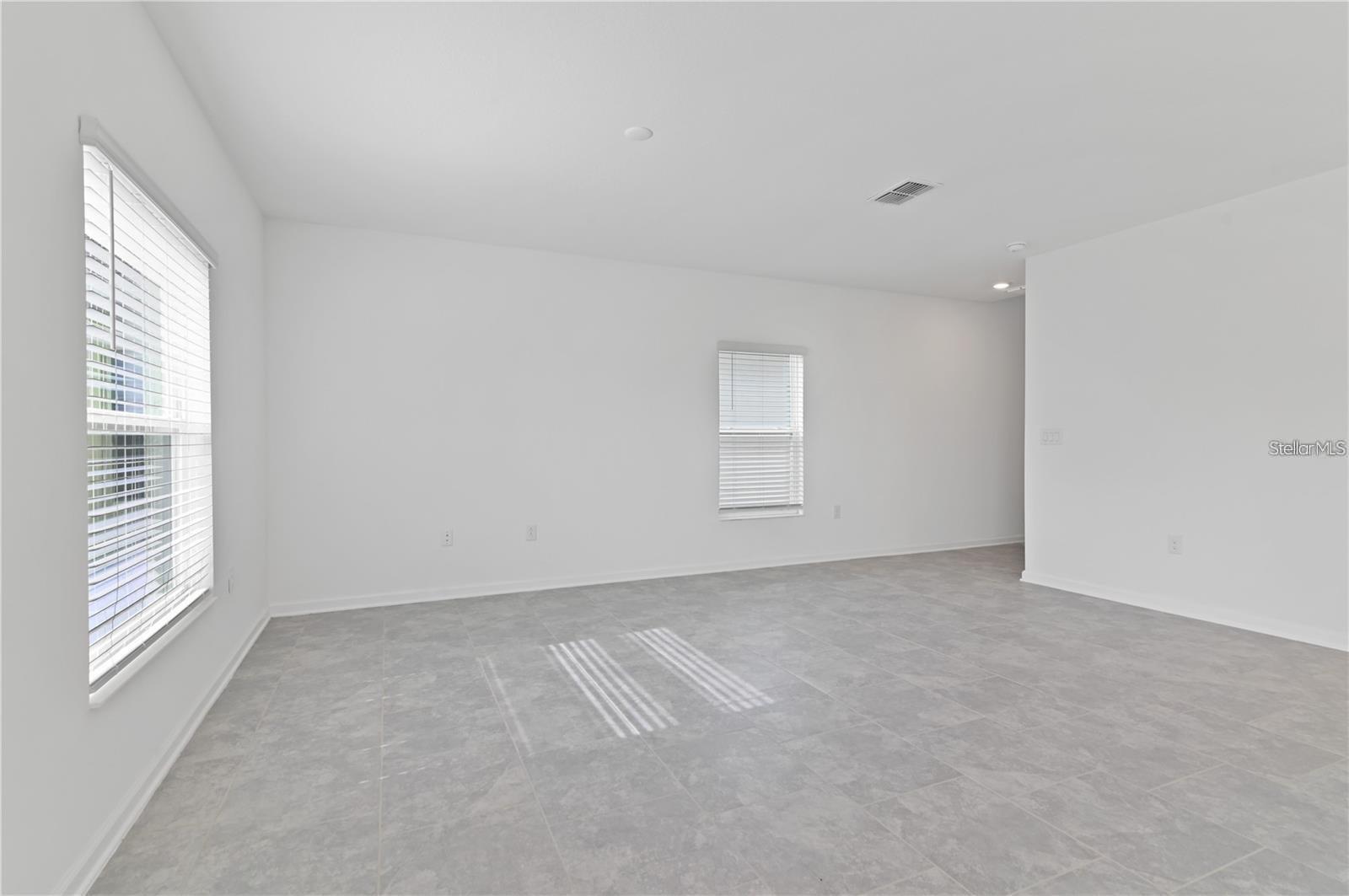 1020 HOLDEN WAY, EAGLE LAKE, FL, 33839