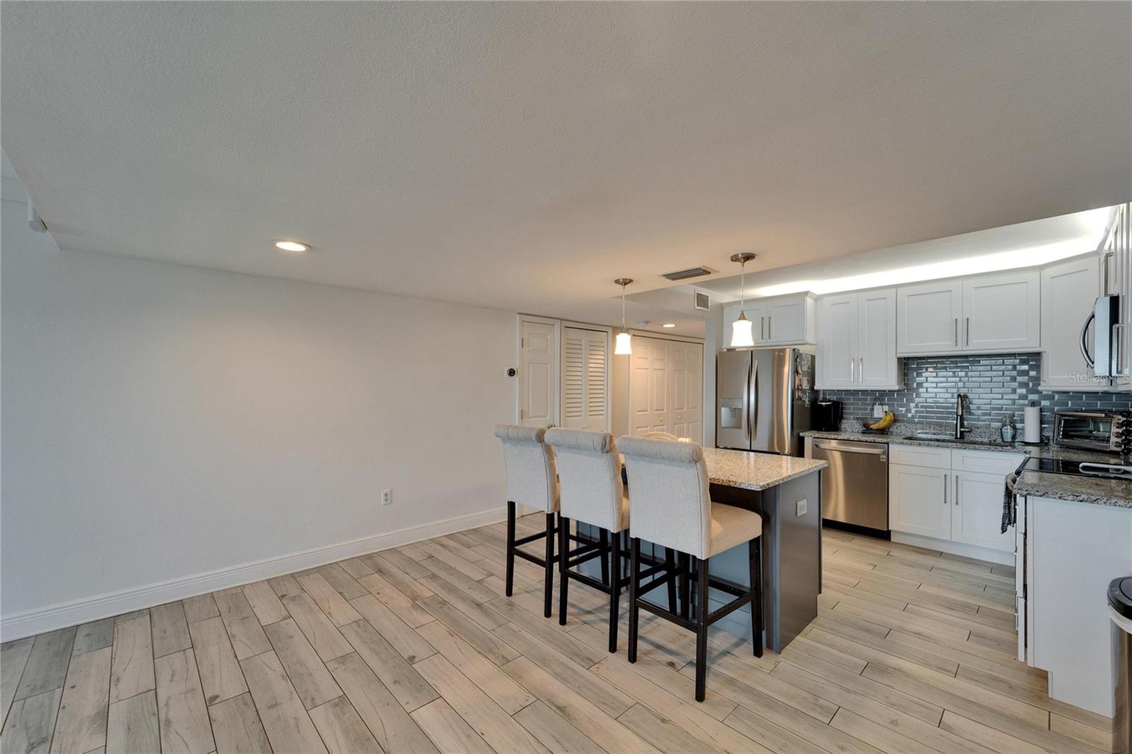 7700 SUN ISLAND DR S #107, SOUTH PASADENA, FL, 33707