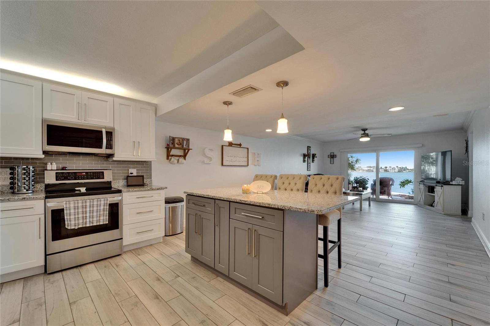 7700 SUN ISLAND DR S #107, SOUTH PASADENA, FL, 33707