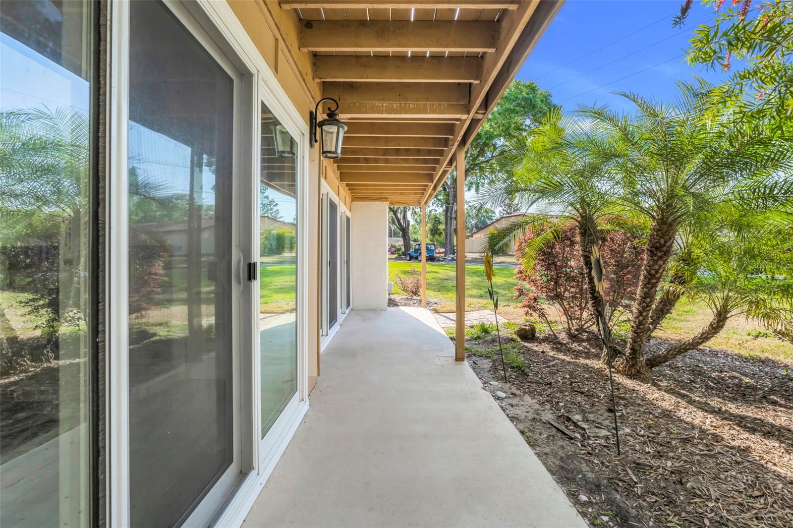 1051 S HIGHLAND ST #4B, MOUNT DORA, FL, 32757