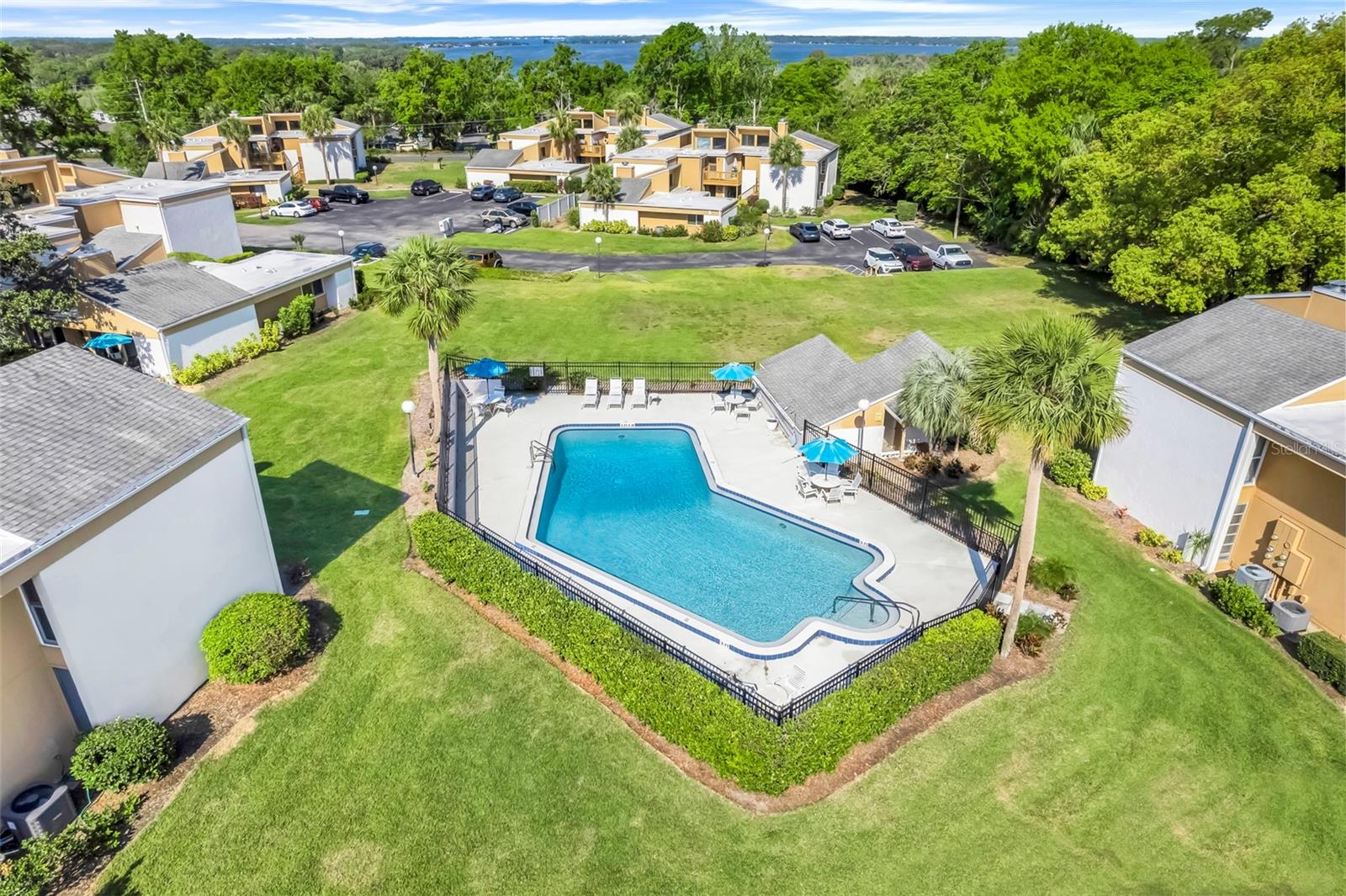 1051 S HIGHLAND ST #4B, MOUNT DORA, FL, 32757