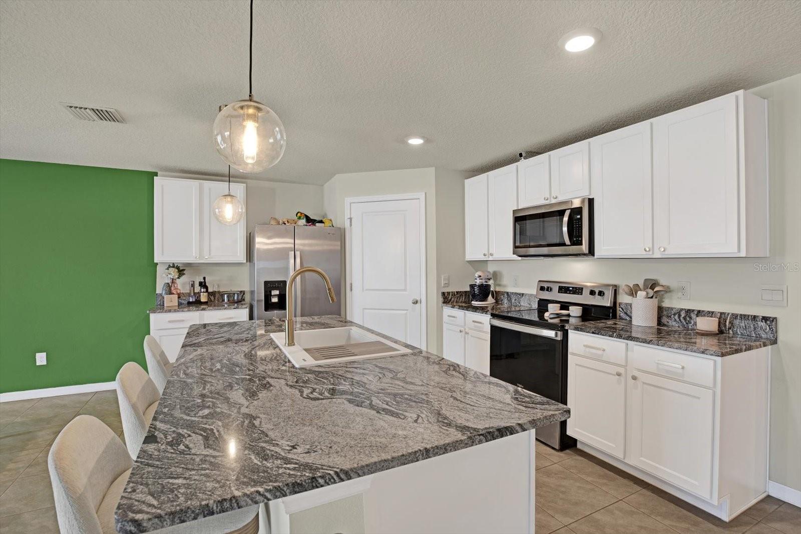 4004 AUTUMN AMBER DR, SPRING HILL, FL, 34609