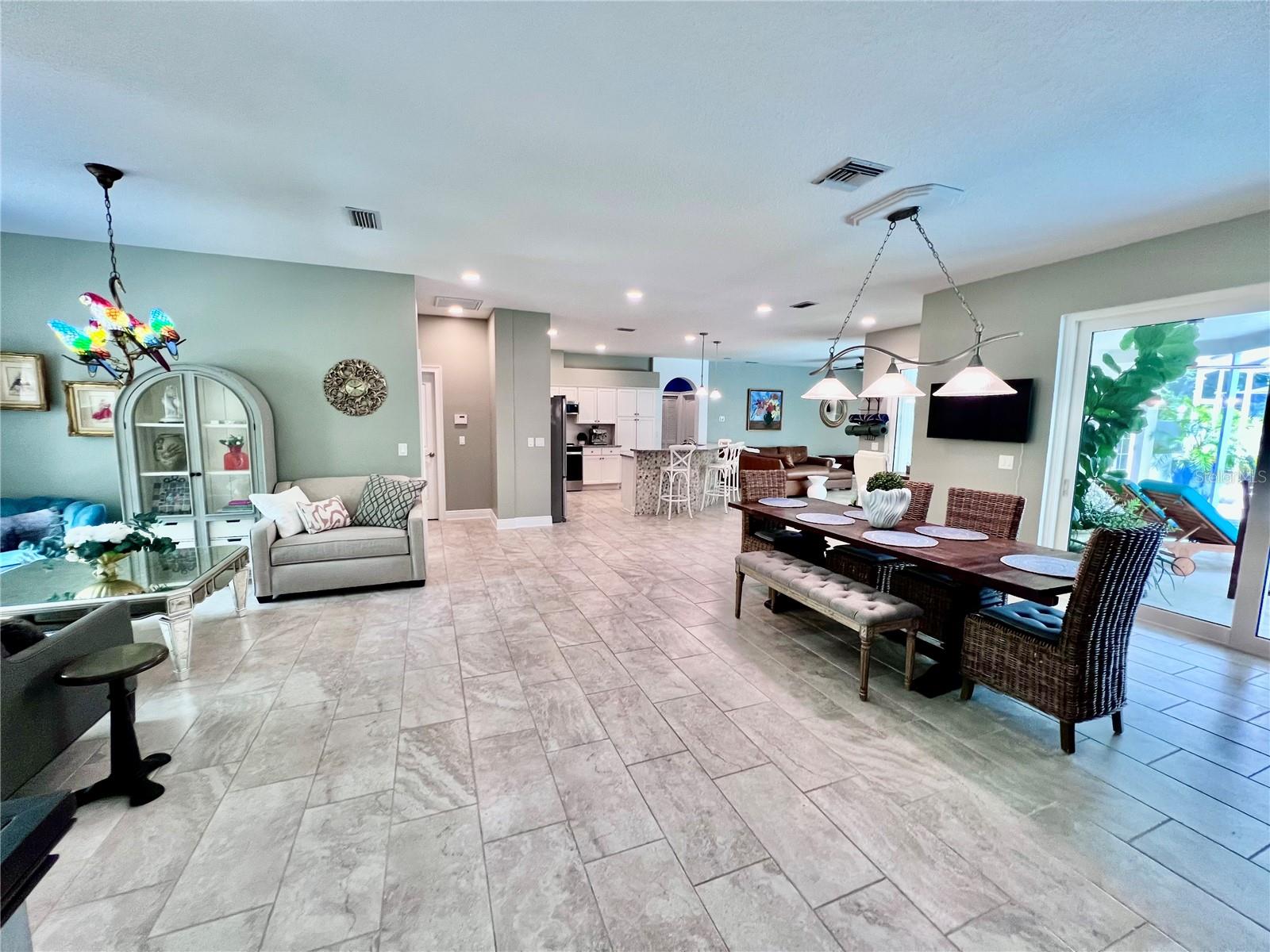 9322 WELLINGTON PARK CIR, TAMPA, FL, 33647