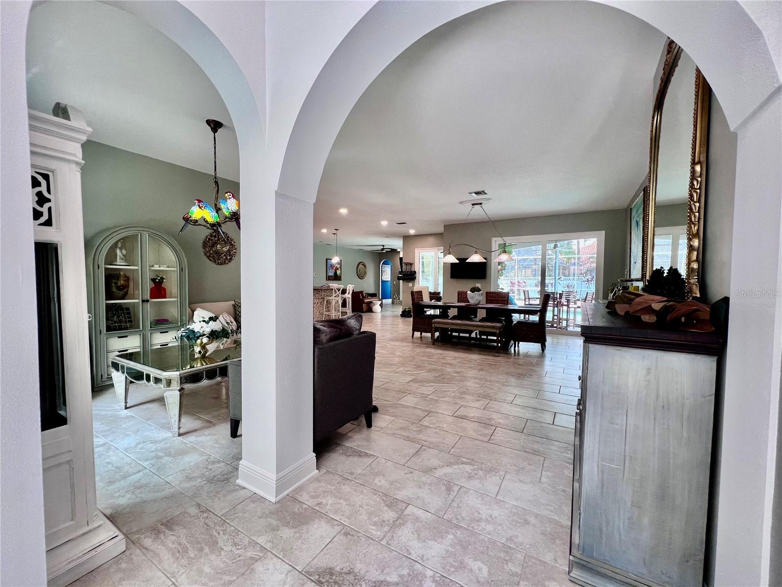 9322 WELLINGTON PARK CIR, TAMPA, FL, 33647