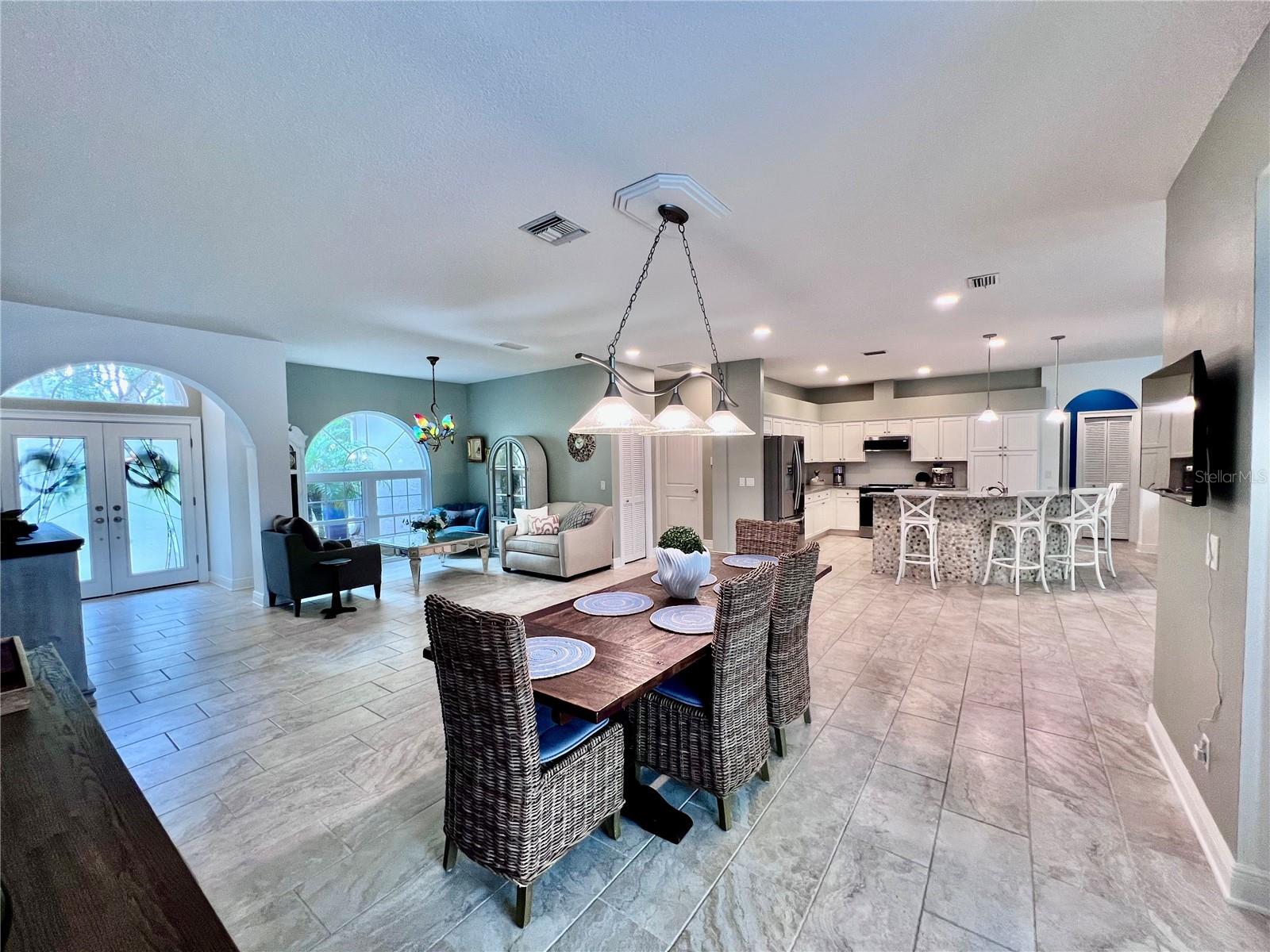 9322 WELLINGTON PARK CIR, TAMPA, FL, 33647