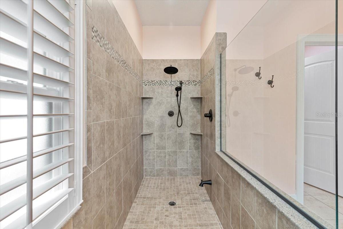 9322 WELLINGTON PARK CIR, TAMPA, FL, 33647