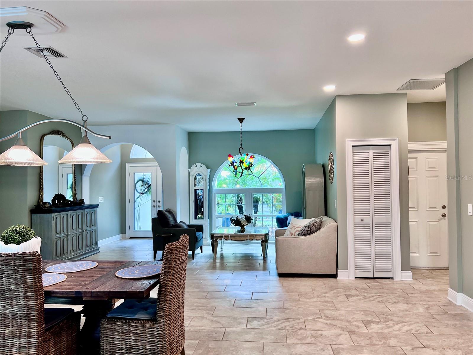 9322 WELLINGTON PARK CIR, TAMPA, FL, 33647