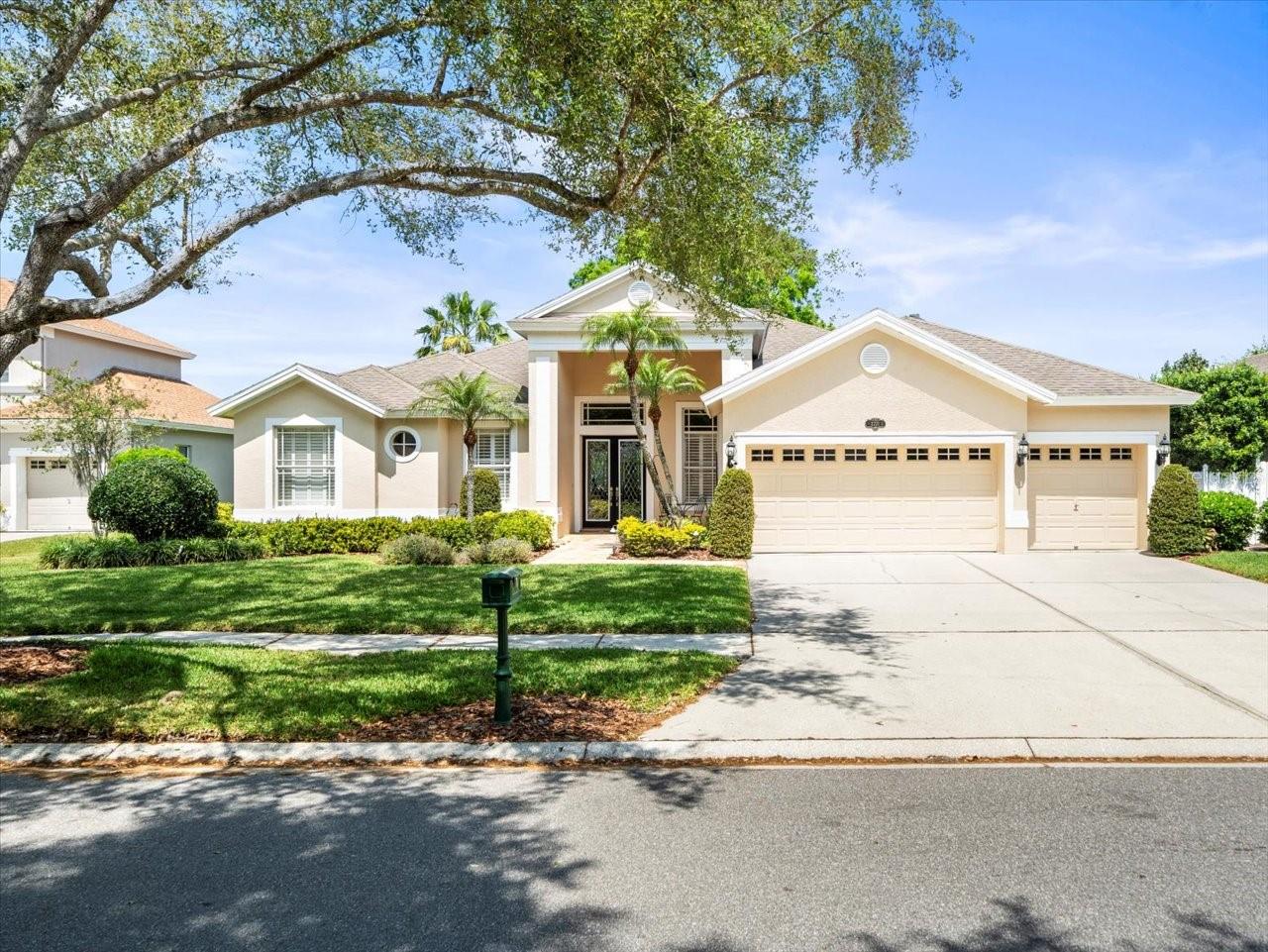 2221 CLIMBING IVY DR, TAMPA, FL, 33618