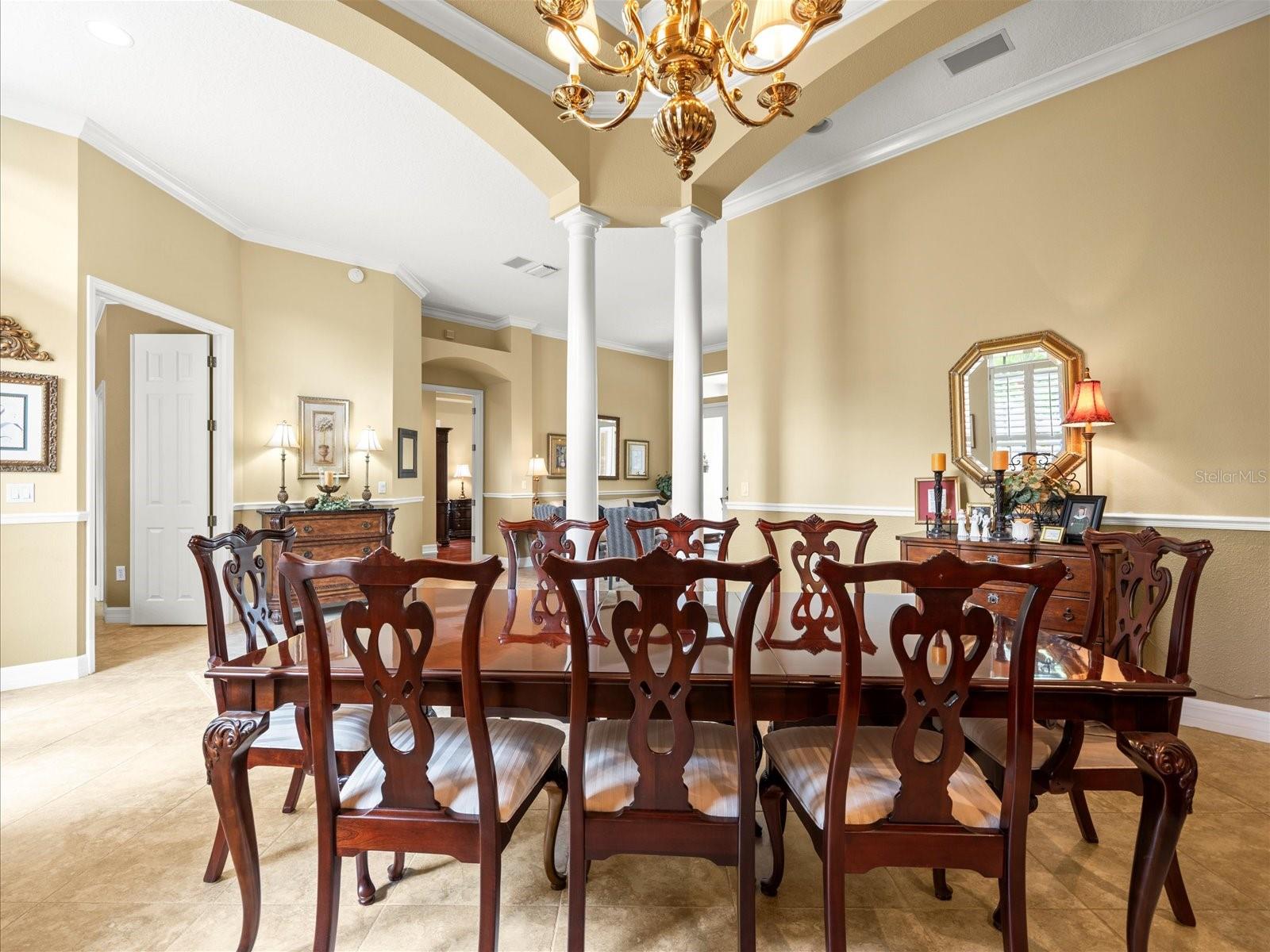 2221 CLIMBING IVY DR, TAMPA, FL, 33618