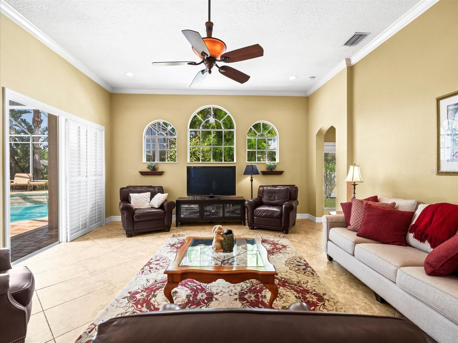 2221 CLIMBING IVY DR, TAMPA, FL, 33618