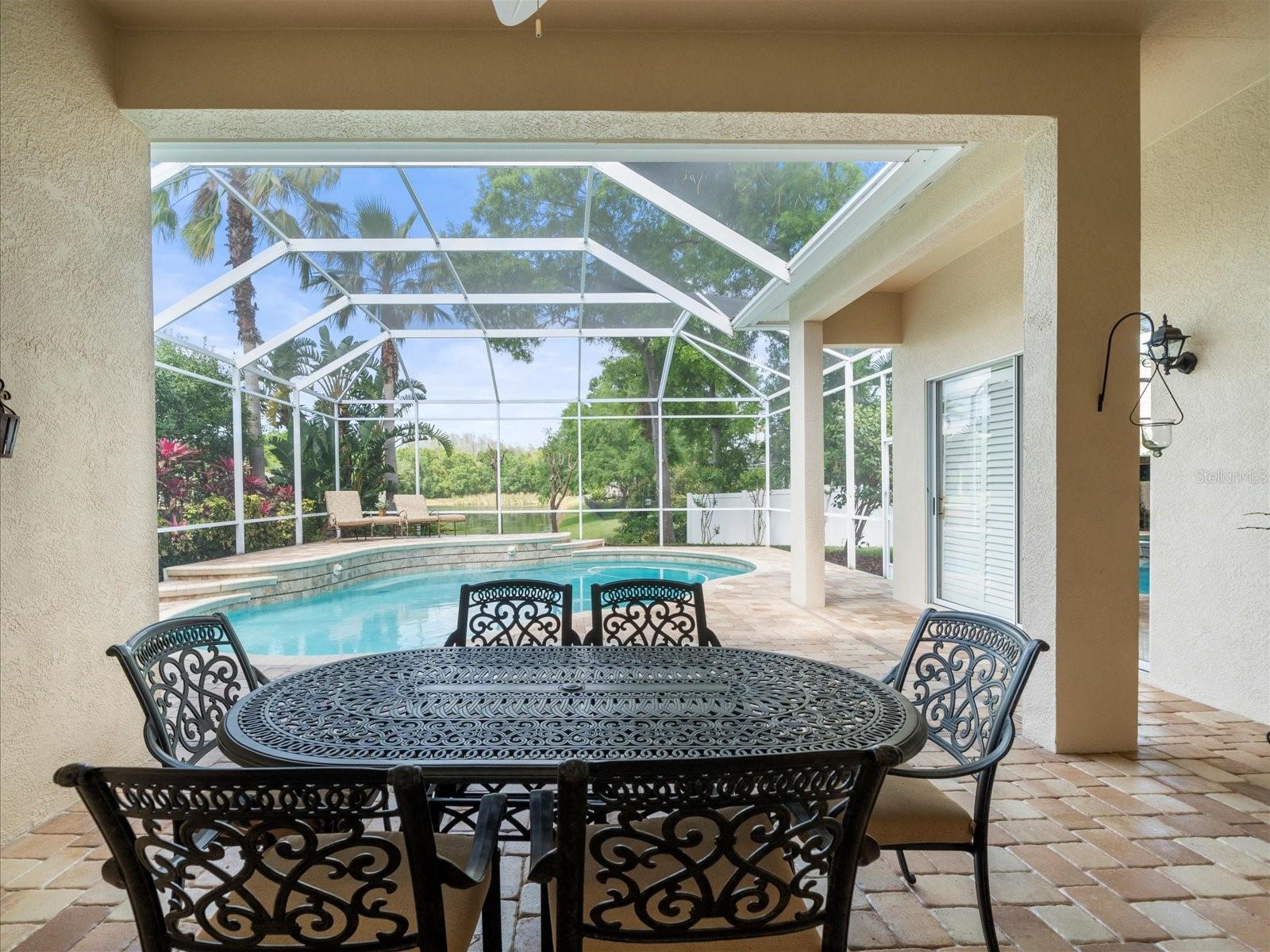 2221 CLIMBING IVY DR, TAMPA, FL, 33618