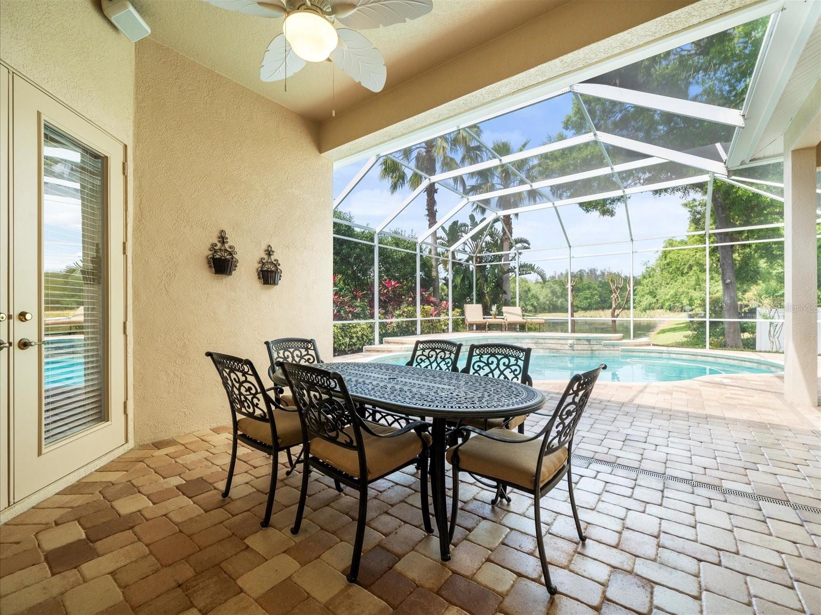 2221 CLIMBING IVY DR, TAMPA, FL, 33618