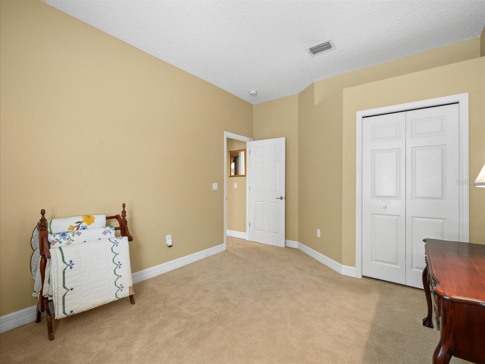 2221 CLIMBING IVY DR, TAMPA, FL, 33618