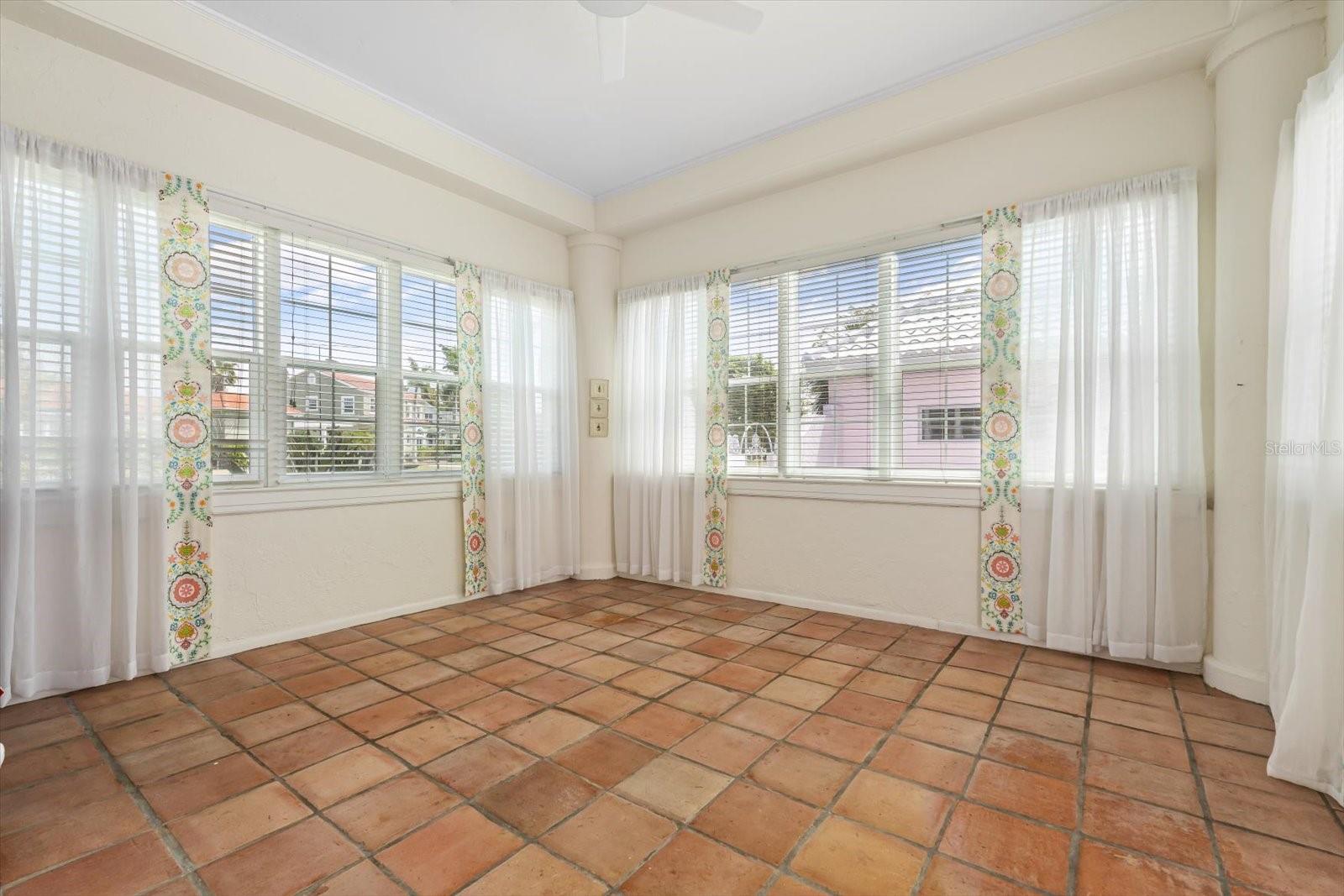 7706 WESTMORELAND DR, SARASOTA, FL, 34243