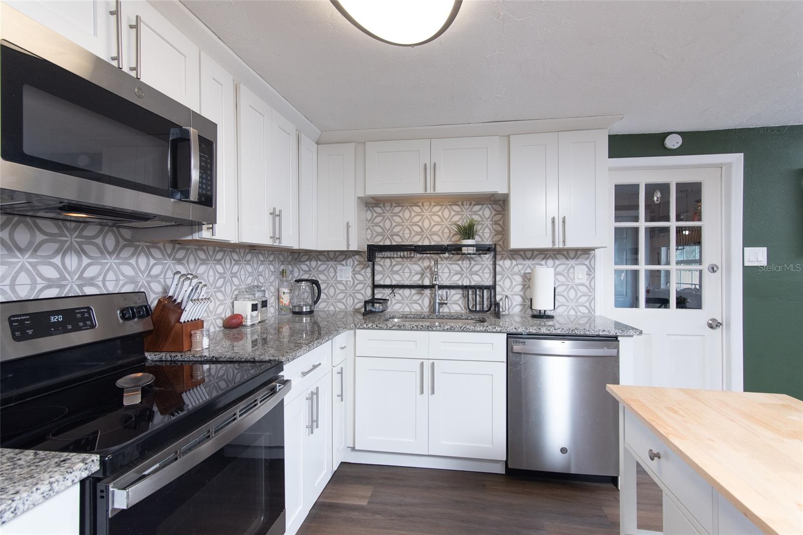 1920 30TH AVE E, BRADENTON, FL, 34208