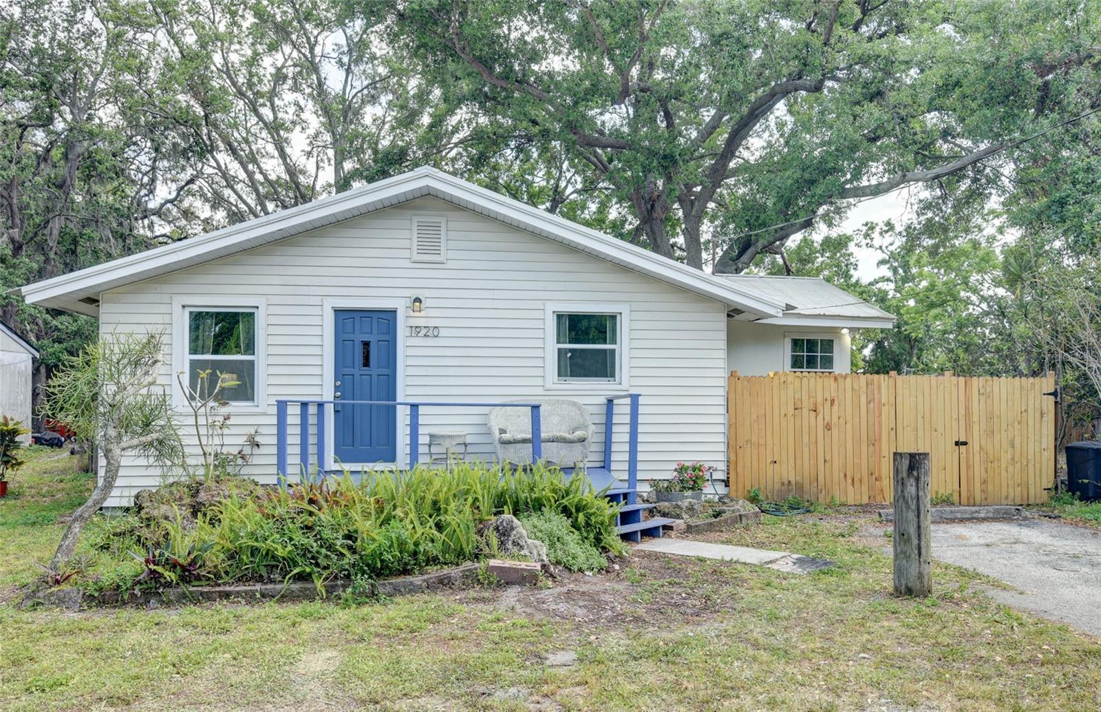 1920 30TH AVE E, BRADENTON, FL, 34208