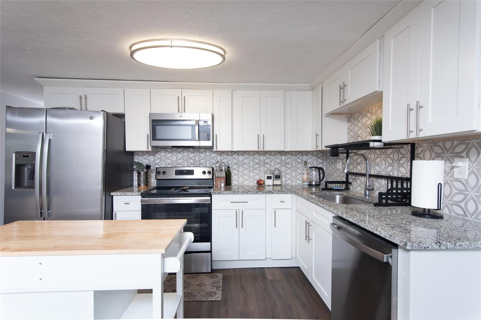 1920 30TH AVE E, BRADENTON, FL, 34208