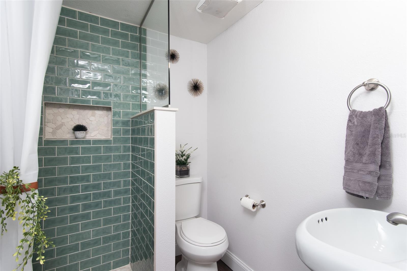 1920 30TH AVE E, BRADENTON, FL, 34208