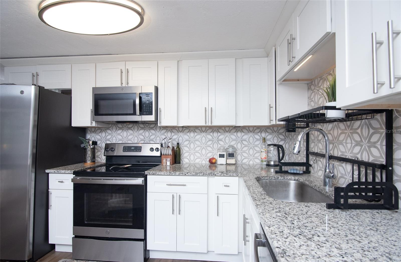 1920 30TH AVE E, BRADENTON, FL, 34208