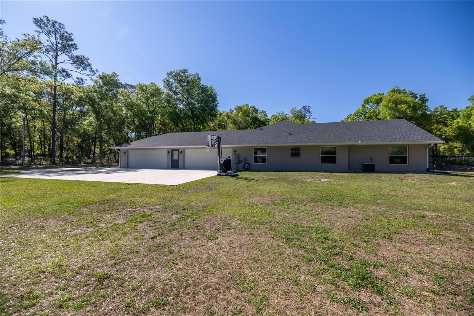 13843 SE HIGHWAY 464C, OCKLAWAHA, FL, 32179