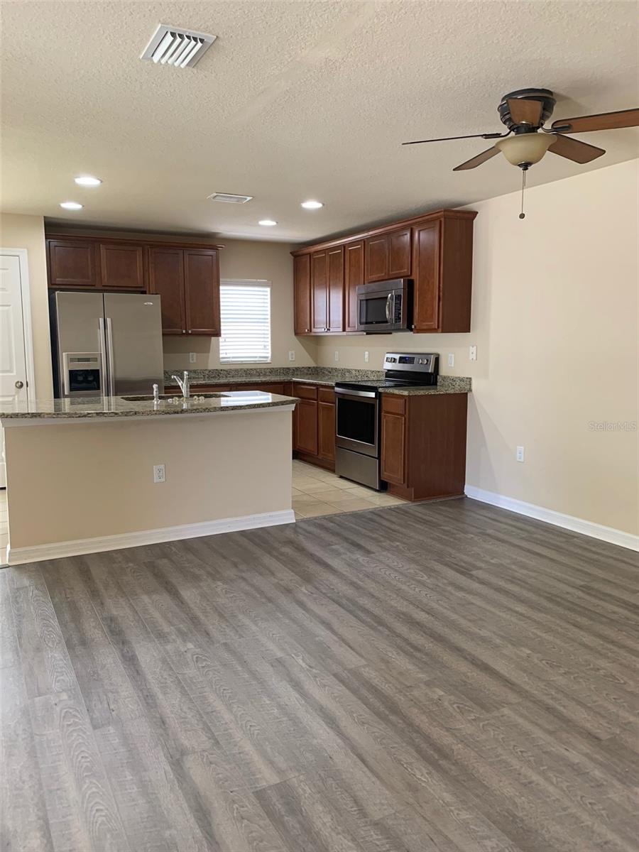 2903 BIRCHCREEK DR, WESLEY CHAPEL, FL, 33544