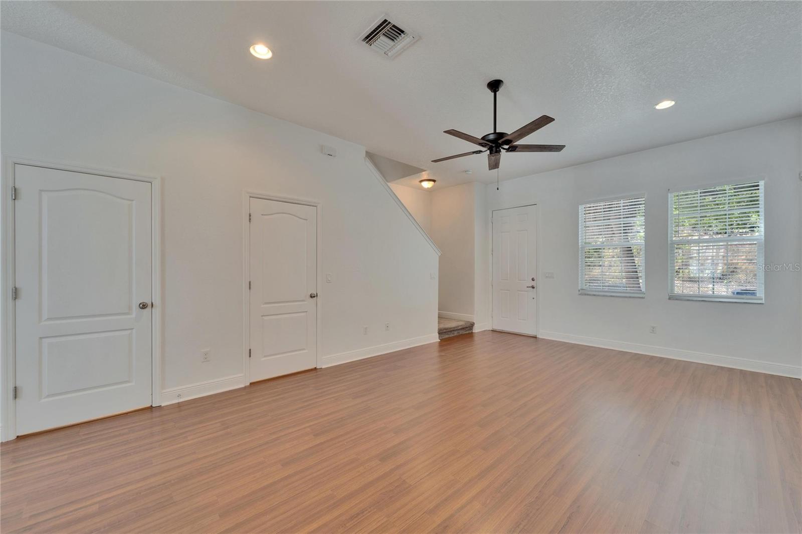 541 DELMAR TER S, ST PETERSBURG, FL, 33701