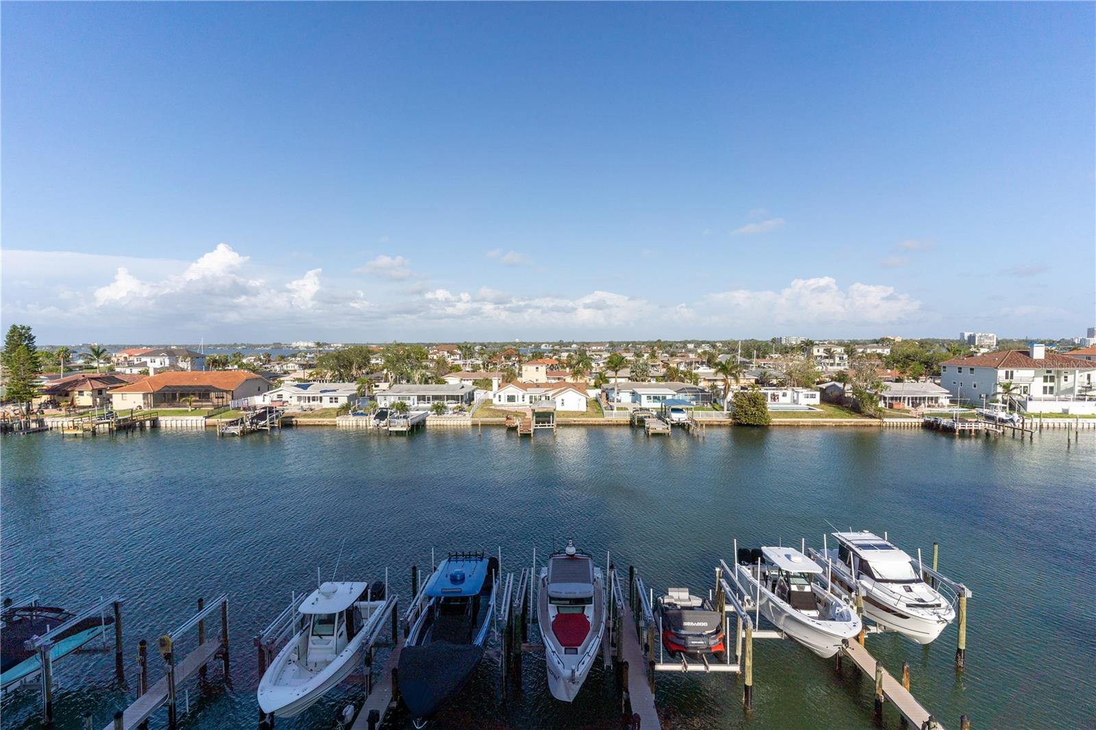 223 ISLAND WAY #5E, CLEARWATER BEACH, FL, 33767