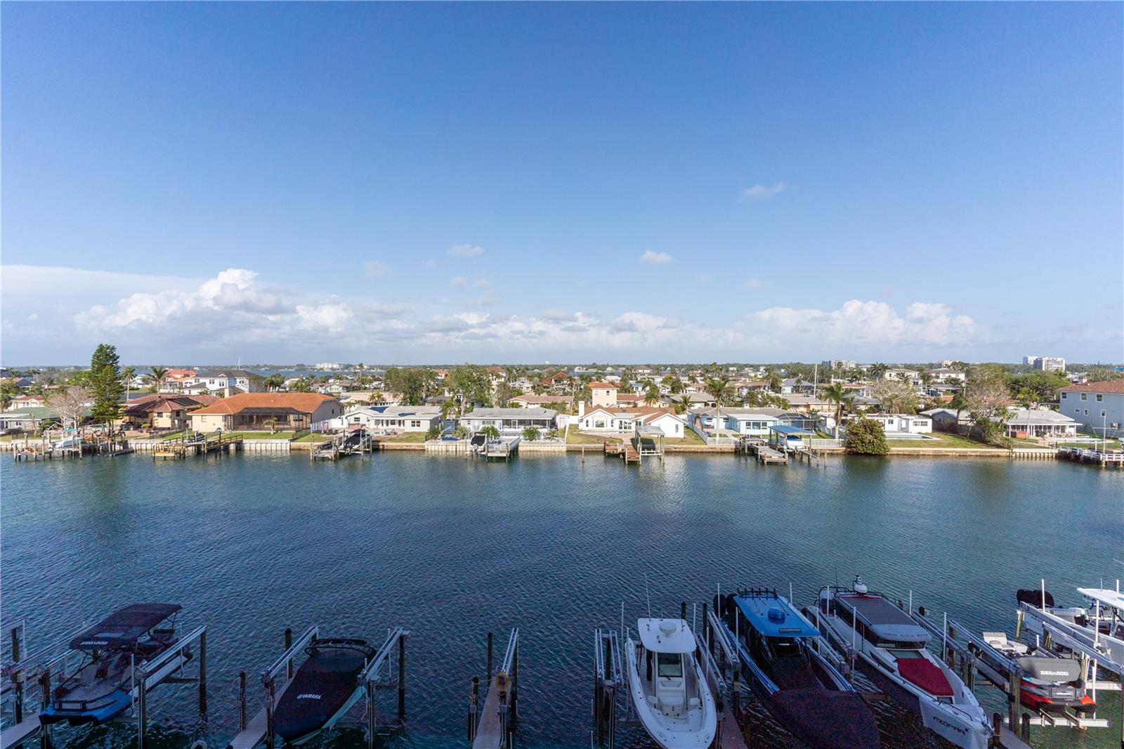 223 ISLAND WAY #5E, CLEARWATER BEACH, FL, 33767