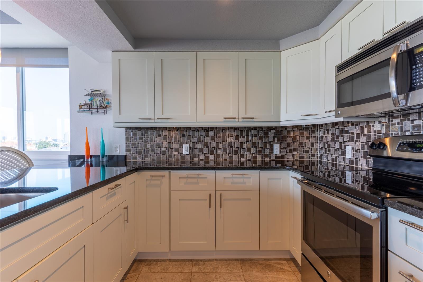 223 ISLAND WAY #5E, CLEARWATER BEACH, FL, 33767