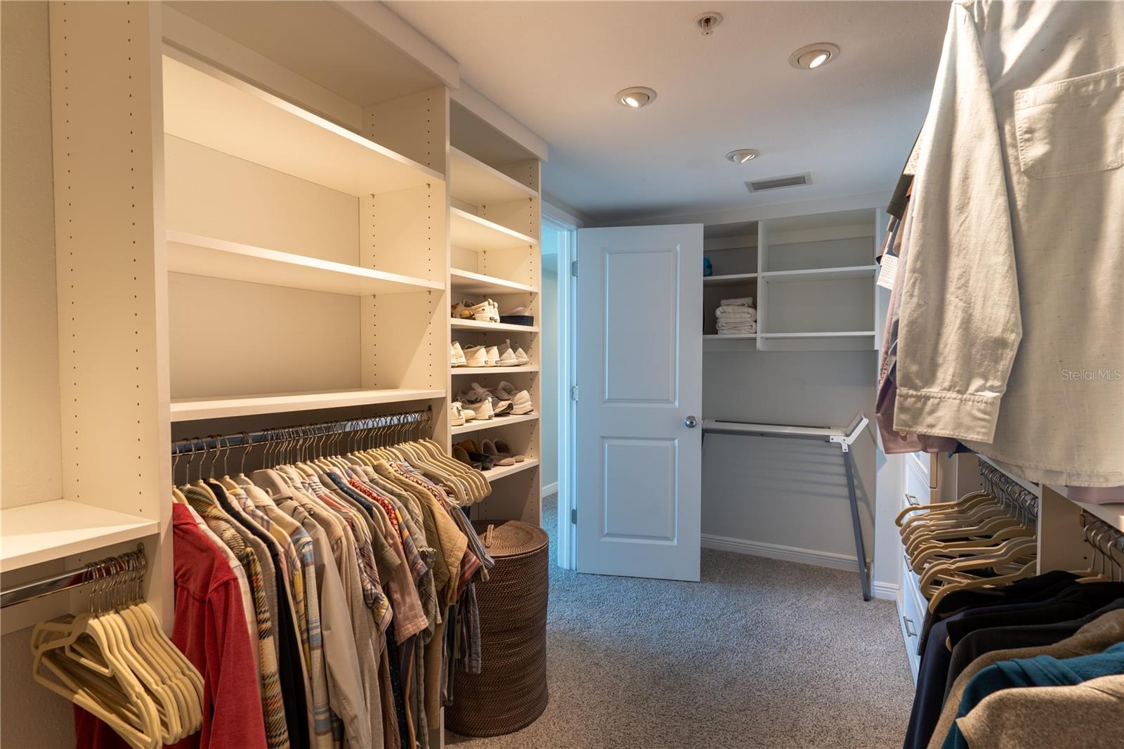 223 ISLAND WAY #5E, CLEARWATER BEACH, FL, 33767