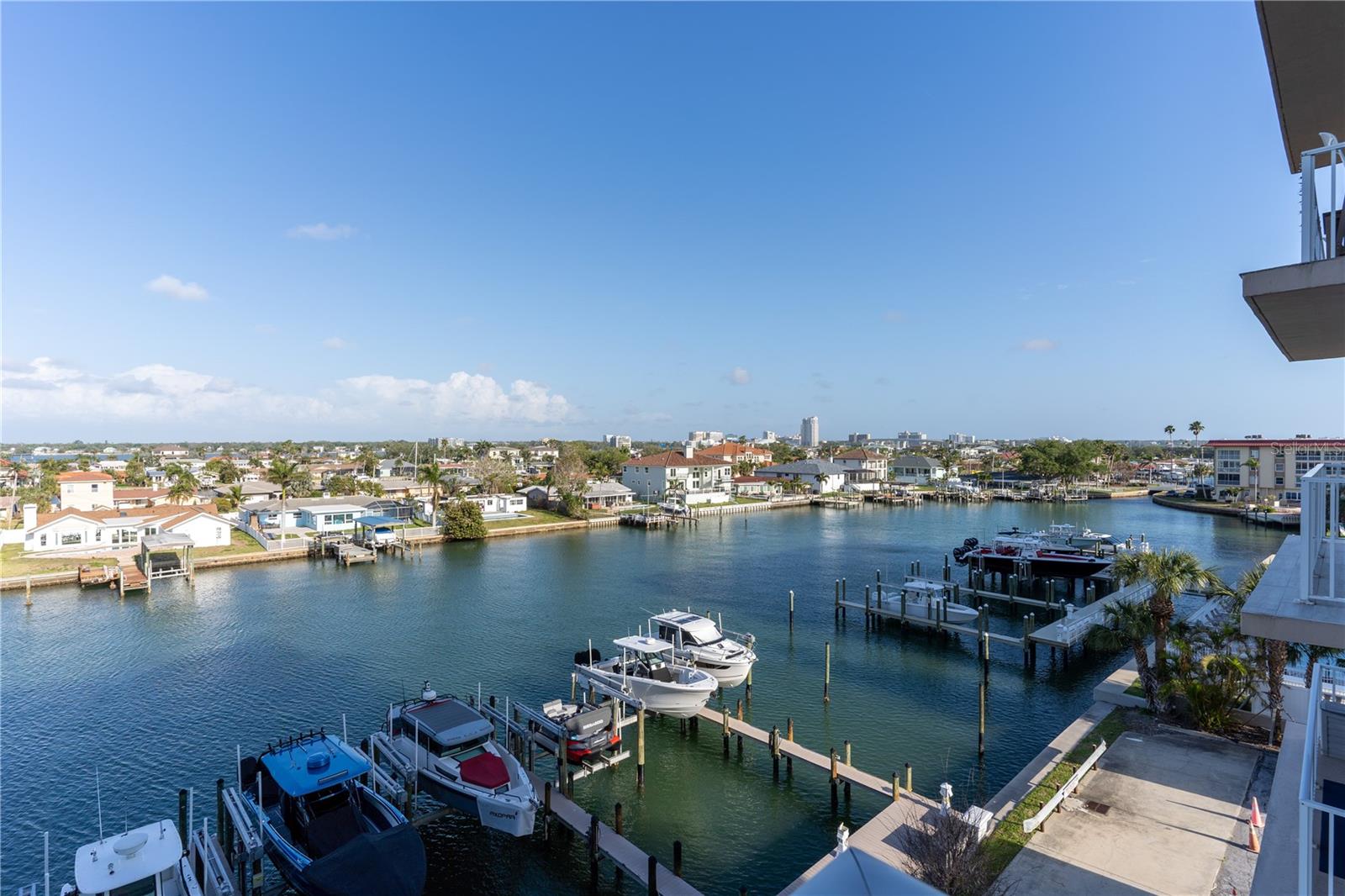 223 ISLAND WAY #5E, CLEARWATER BEACH, FL, 33767