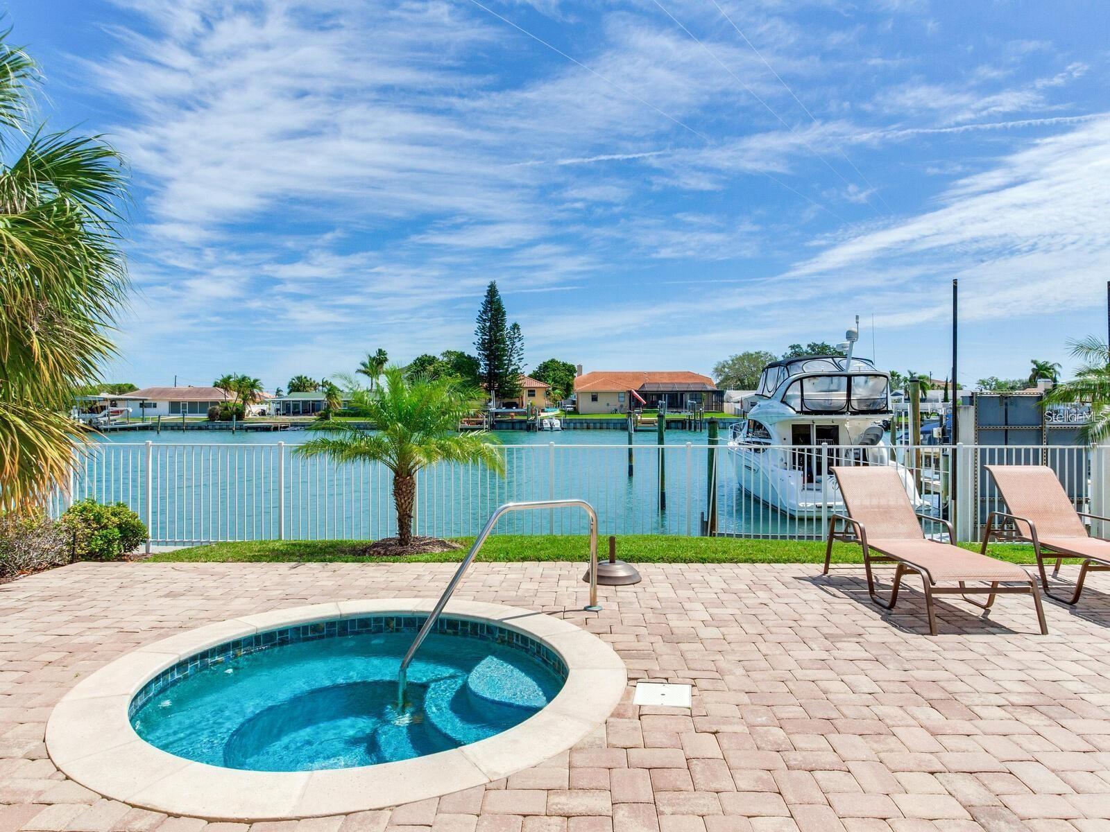 223 ISLAND WAY #5E, CLEARWATER BEACH, FL, 33767